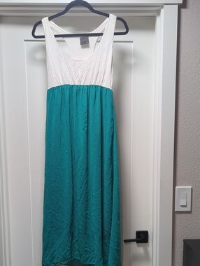 NYMPHE White and Teal Sleeveless Maxi Dress